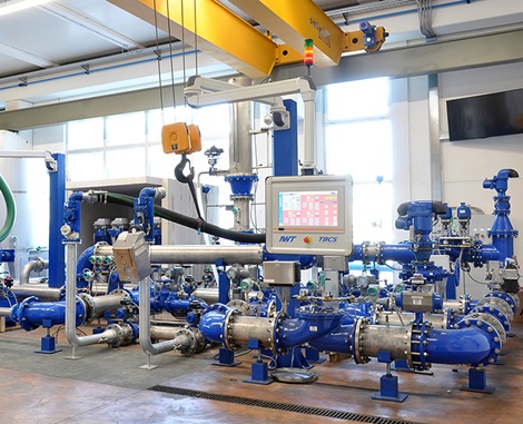How does a needle valve or plunger valve look in action