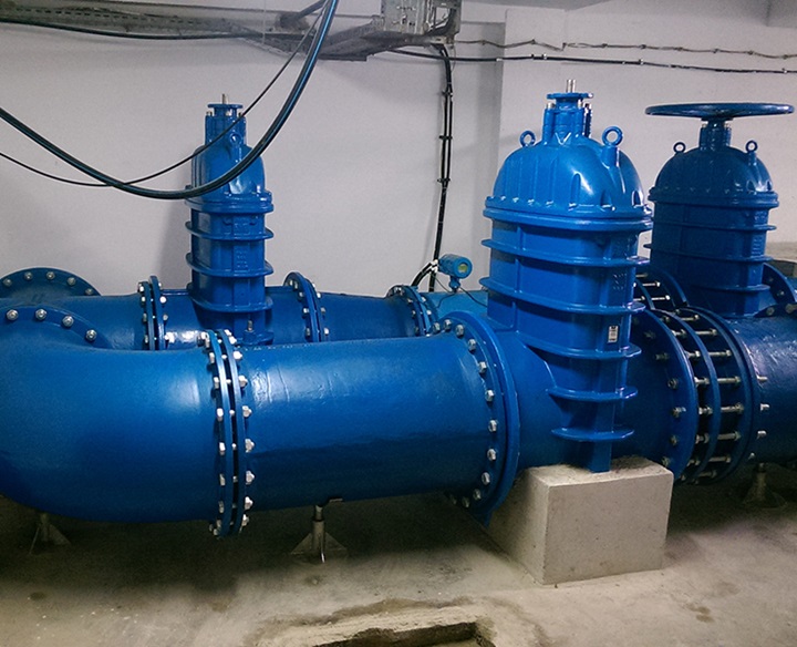Flanged gate valves on water intake, AVK series 55 and 06