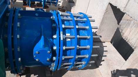 Installation of AVK-ACMO tilting disc check valve and dismantling joint