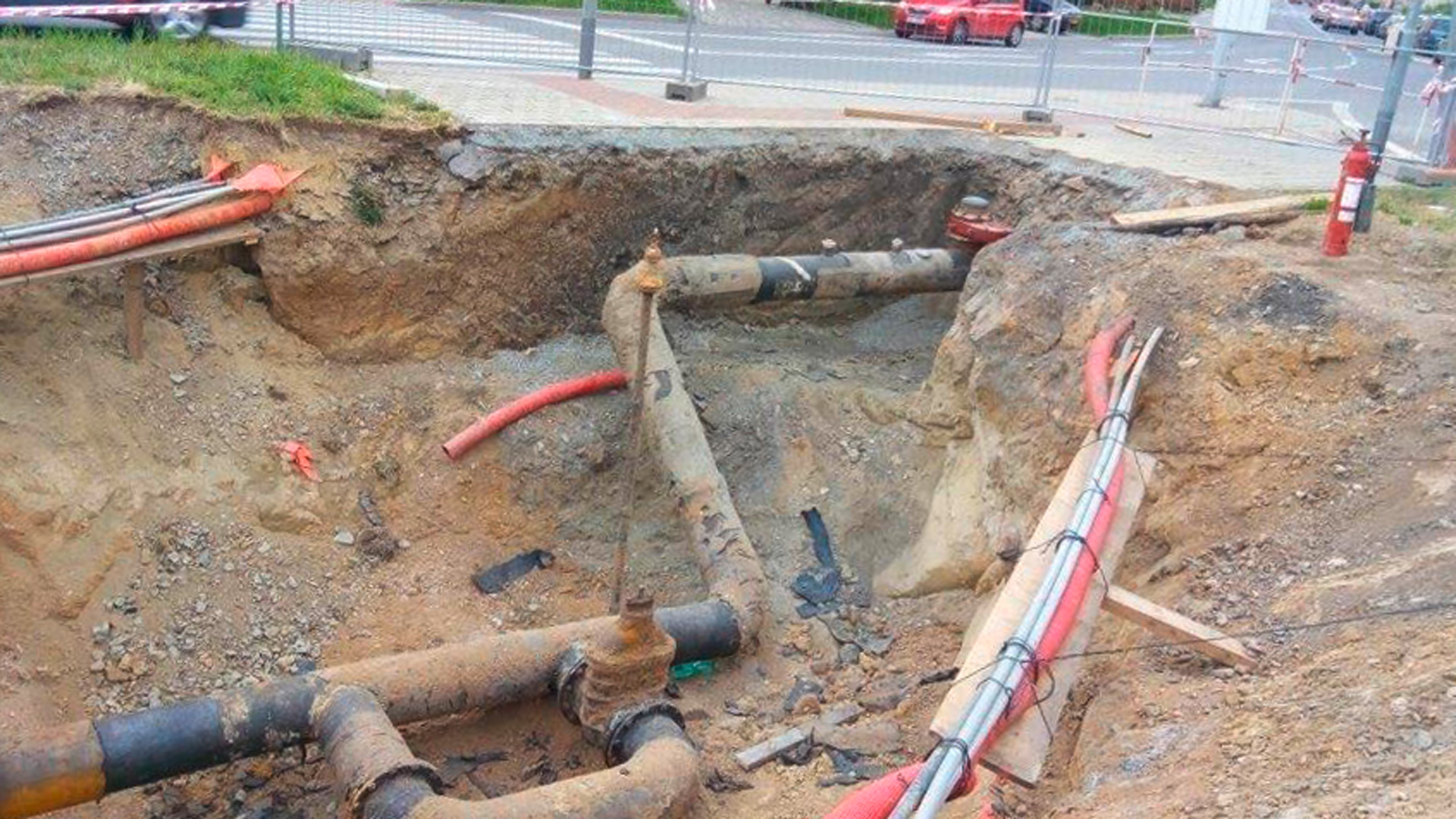 Old steel pipe in Brno, Czech Republic, to be replaced with new PE pipe and AVK gas valve with purge points