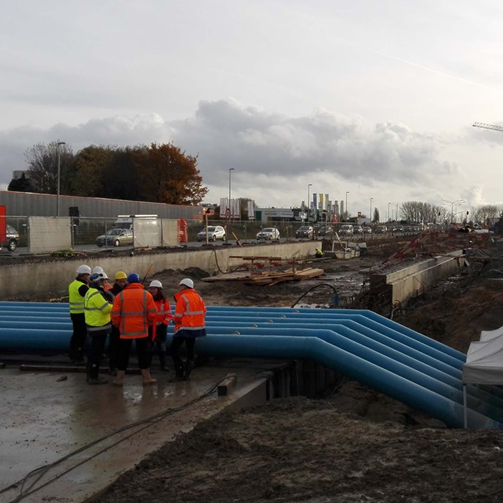 12 AVK gate valves and dismantling joints for branching of main water pipe in Aalst, Belgium