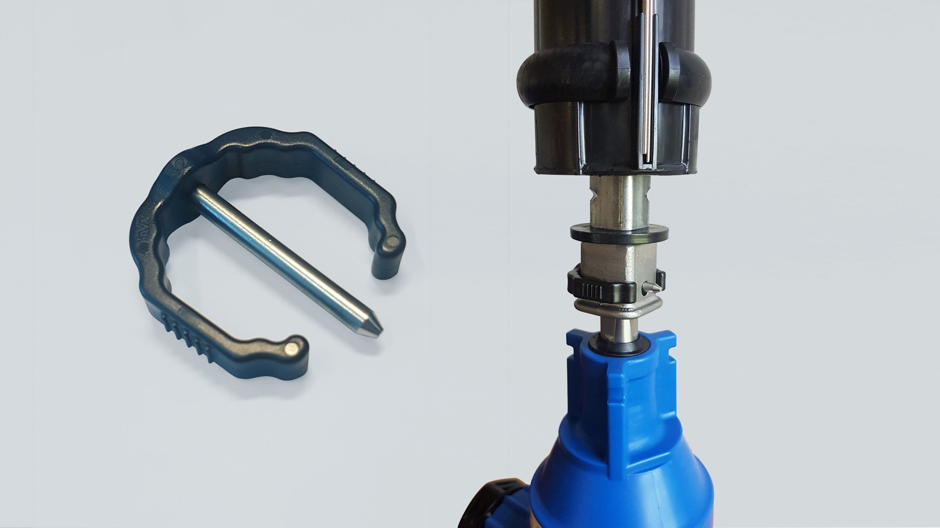 Quick mounting clip for all AVK service connection spindles - allows for mounting and dismounting without tools