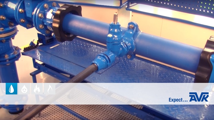 Under pressue tapping with a Supa Lock valve